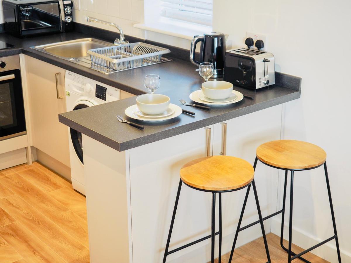 Апартаменты Private Parking Stylish Great Location Гильдфорд Экстерьер фото